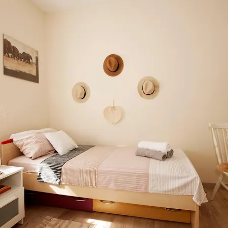 Silvermoon Apartment *