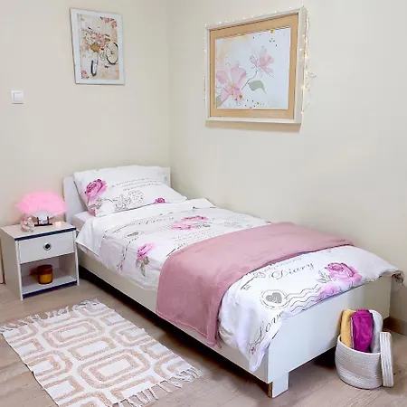 Silvermoon Apartment